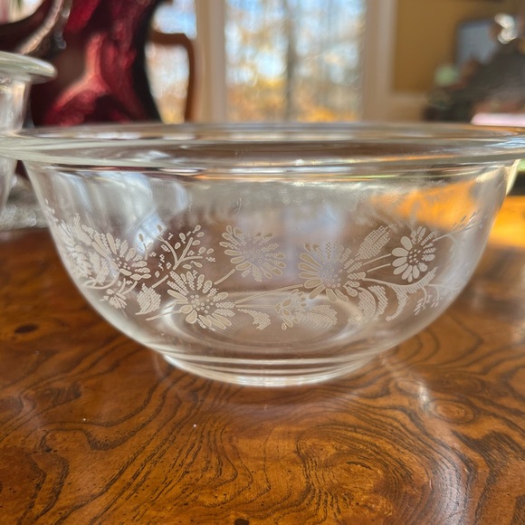 Vintage Pyrex Colonial Mist Daisy Floral Set of 3 Nesting Bowls Clear glass GUC - Picture 9 of 10